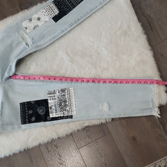 Blank NYC Madison Crop Patchwork Jeans - Picture 14 of 16